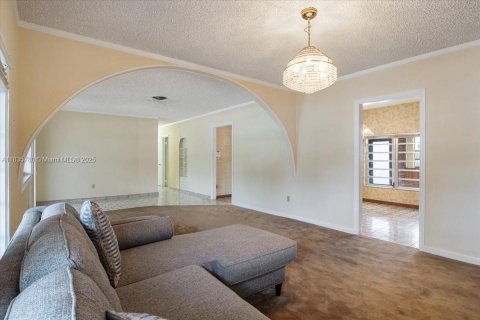 House in Miami, Florida 3 bedrooms, 181.62 sq.m. № 1818629 - photo 8