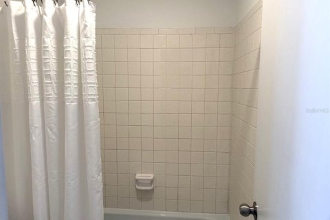 Condominio en alquiler en Orlando, Florida, 1 dormitorio, 59.64 m2 № 2103780 - foto 18