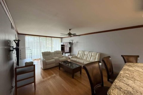 Снять в аренду кондоминиум в Помпано-Бич, Флорида 2 спальни, 102.19м2, № 2025209 - фото 10