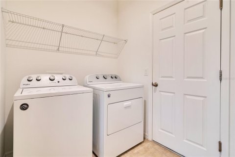 House in Winter Garden, Florida 4 bedrooms, 281.22 sq.m. № 1909693 - photo 23