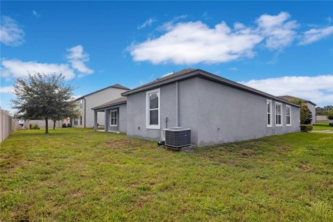 House in Winter Garden, Florida 4 bedrooms, 281.22 sq.m. № 1909693 - photo 25