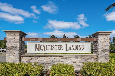 House in Winter Garden, Florida 4 bedrooms, 281.22 sq.m. № 1909693 - photo 27