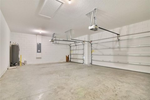 House in Winter Garden, Florida 4 bedrooms, 281.22 sq.m. № 1909693 - photo 22