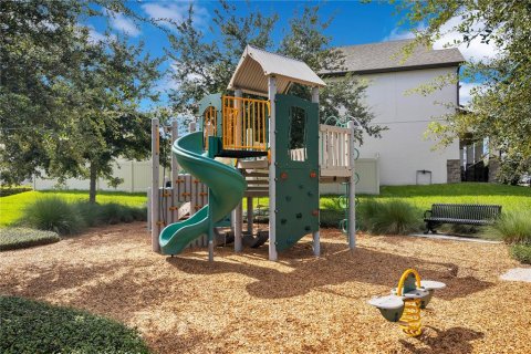 House in Winter Garden, Florida 4 bedrooms, 281.22 sq.m. № 1909693 - photo 28