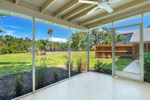 Casa en venta en Sarasota, Florida, 2 dormitorios, 88.63 m2 № 1880448 - foto 18