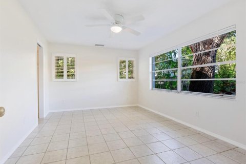 Casa en venta en Sarasota, Florida, 2 dormitorios, 88.63 m2 № 1880448 - foto 8
