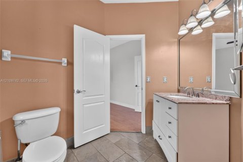 Casa en venta en Pembroke Pines, Florida, 4 dormitorios, 263.29 m2 № 2428112 - foto 13