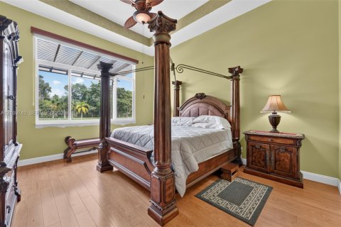 Casa en venta en Pembroke Pines, Florida, 4 dormitorios, 263.29 m2 № 2428112 - foto 21