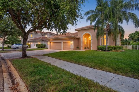 Casa en venta en Pembroke Pines, Florida, 4 dormitorios, 263.29 m2 № 2428112 - foto 28