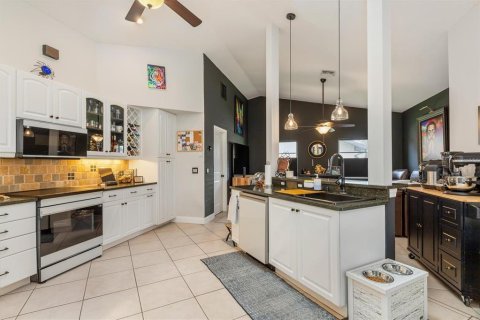 Casa en venta en Punta Gorda, Florida, 3 dormitorios, 183.2 m2 № 2284764 - foto 10