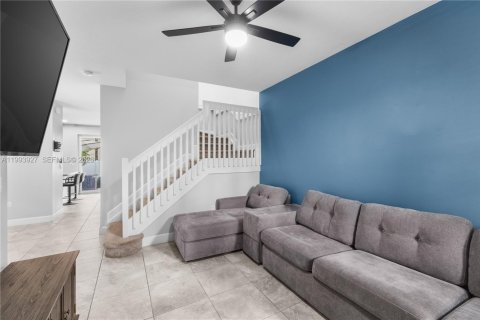 Casa en alquiler en Tamarac, Florida, 3 dormitorios, 152.55 m2 № 2056175 - foto 7