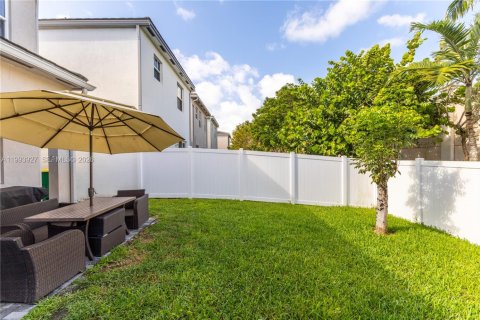 Casa en alquiler en Tamarac, Florida, 3 dormitorios, 152.55 m2 № 2056175 - foto 30