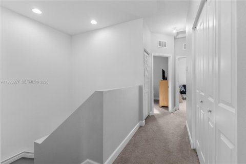 Casa en alquiler en Tamarac, Florida, 3 dormitorios, 152.55 m2 № 2056175 - foto 17