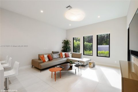 Купить виллу или дом в Холливуд, Флорида 4 спальни, 270.25м2, № 1972551 - фото 10