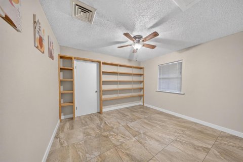 Villa ou maison à vendre à Cooper City, Floride: 3 chambres, 144.56 m2 № 2376331 - photo 14