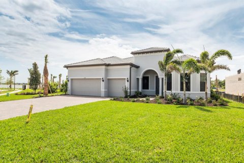 House in Sarasota, Florida 3 bedrooms, 231.14 sq.m. № 1898397 - photo 3
