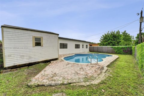Купить виллу или дом в Мирамар, Флорида 3 спальни, 185.06м2, № 2394501 - фото 12