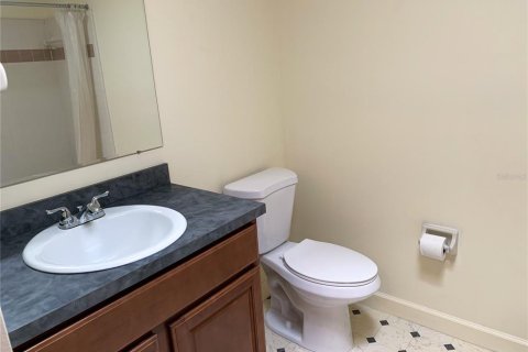 Adosado en alquiler en Gainesville, Florida, 1 dormitorio, 86.4 m2 № 1913556 - foto 12