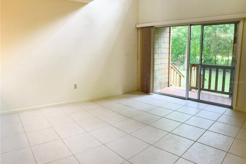 Adosado en alquiler en Gainesville, Florida, 1 dormitorio, 86.4 m2 № 1913556 - foto 3