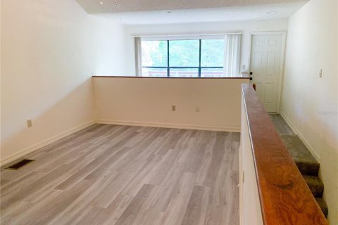 Adosado en alquiler en Gainesville, Florida, 1 dormitorio, 86.4 m2 № 1913556 - foto 11