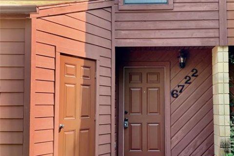 Adosado en alquiler en Gainesville, Florida, 1 dormitorio, 86.4 m2 № 1913556 - foto 1