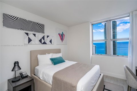Condominio en venta en Hollywood, Florida, 2 dormitorios, 98.48 m2 № 1933175 - foto 12