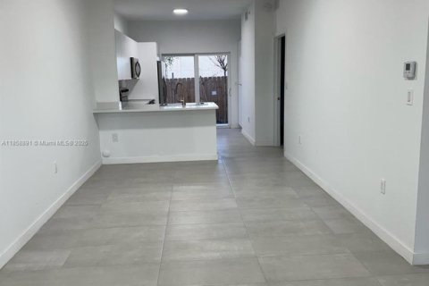 Apartamento en alquiler en Pompano Beach, Florida, 2 dormitorios, 80.08 m2 № 1895576 - foto 12