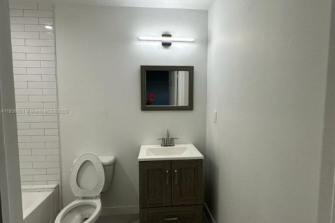 Apartamento en alquiler en Pompano Beach, Florida, 2 dormitorios, 80.08 m2 № 1895576 - foto 7