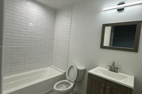 Apartamento en alquiler en Pompano Beach, Florida, 2 dormitorios, 80.08 m2 № 1895576 - foto 9