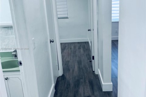 Appartement à louer à Miami, Floride: 2 chambres, 62.89 m2 № 2072852 - photo 21