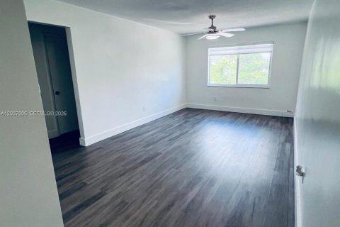 Appartement à louer à Miami, Floride: 2 chambres, 62.89 m2 № 2072852 - photo 30