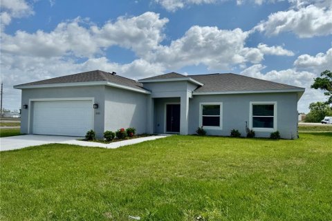 House in Orlando, Florida 3 bedrooms, 154.22 sq.m. № 1679328 - photo 2