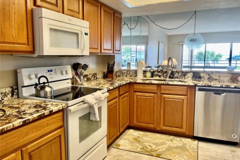 Condominio en alquiler en Tierra Verde, Florida, 2 dormitorios, 105.44 m2 № 215194 - foto 6