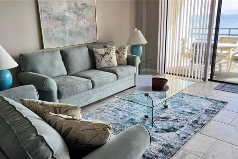 Condominio en alquiler en Tierra Verde, Florida, 2 dormitorios, 105.44 m2 № 215194 - foto 2