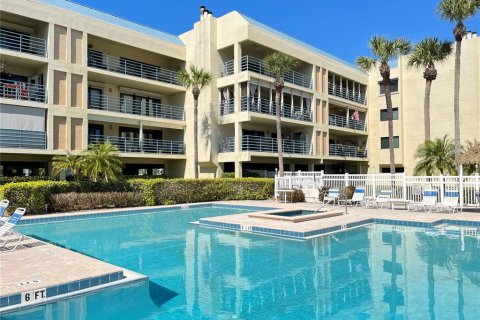 Condominio en alquiler en Tierra Verde, Florida, 2 dormitorios, 105.44 m2 № 215194 - foto 18