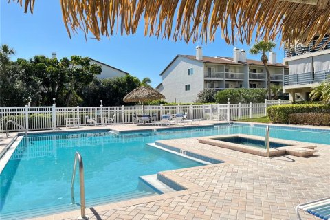 Condominio en alquiler en Tierra Verde, Florida, 2 dormitorios, 105.44 m2 № 215194 - foto 17