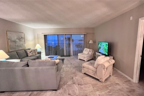 Condominio en alquiler en Tierra Verde, Florida, 2 dormitorios, 105.44 m2 № 215194 - foto 5