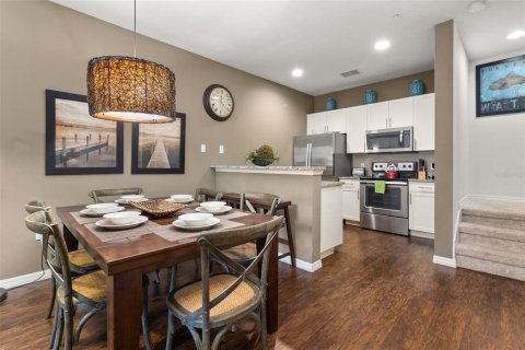 Adosado en venta en Kissimmee, Florida, 3 dormitorios, 122.54 m2 № 1551632 - foto 6