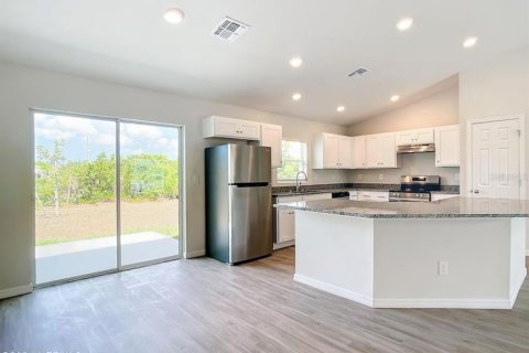 House in Ocala, Florida 4 bedrooms, 149.48 sq.m. № 2206315 - photo 6
