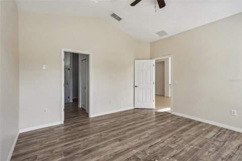 House in Davenport, Florida 3 bedrooms, 173.73 sq.m. № 1430272 - photo 30