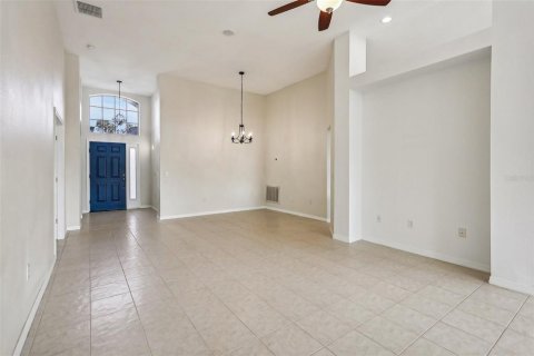 House in Davenport, Florida 3 bedrooms, 173.73 sq.m. № 1430272 - photo 13