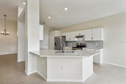House in Davenport, Florida 3 bedrooms, 173.73 sq.m. № 1430272 - photo 5
