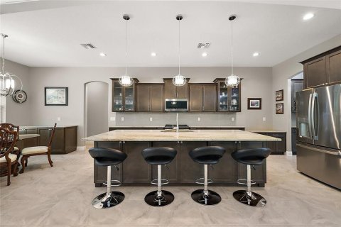 Casa en venta en Lady Lake, Florida, 5 dormitorios, 315.12 m2 № 1659906 - foto 10