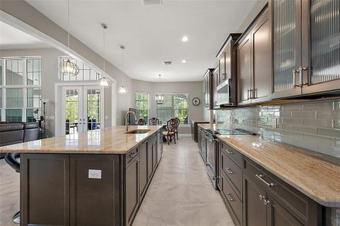 Casa en venta en Lady Lake, Florida, 5 dormitorios, 315.12 m2 № 1659906 - foto 15
