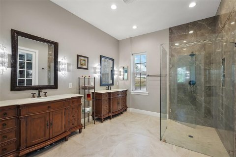 Casa en venta en Lady Lake, Florida, 5 dormitorios, 315.12 m2 № 1659906 - foto 26
