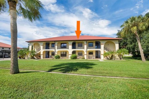 Condo in Lake Wales, Florida, 2 bedrooms  № 2377565