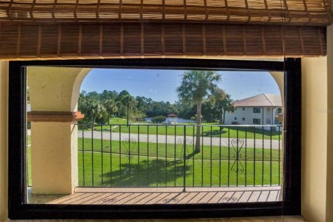Condo in Lake Wales, Florida, 2 bedrooms  № 2377565 - photo 10