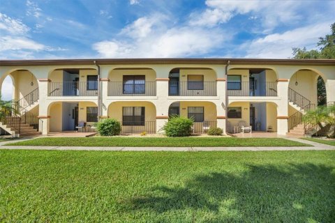 Condo in Lake Wales, Florida, 2 bedrooms  № 2377565 - photo 30