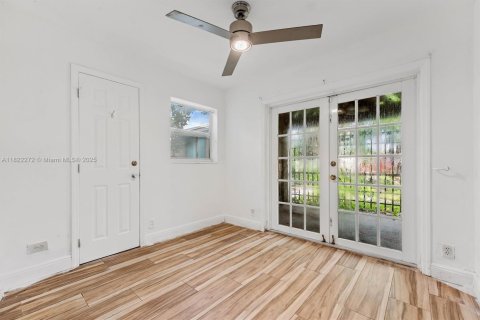 House in Margate, Florida 3 bedrooms, 84.91 sq.m. № 1783762 - photo 9