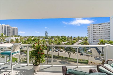 Copropriété à vendre à Fort Lauderdale, Floride: 2 chambres, 102.19 m2 № 1930145 - photo 3